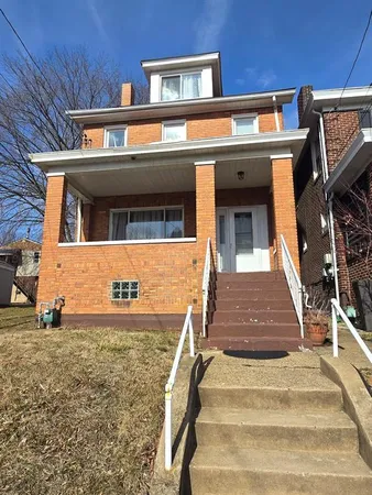 $2,300 | 351 West 12th Avenue, Homestead, PA 15120