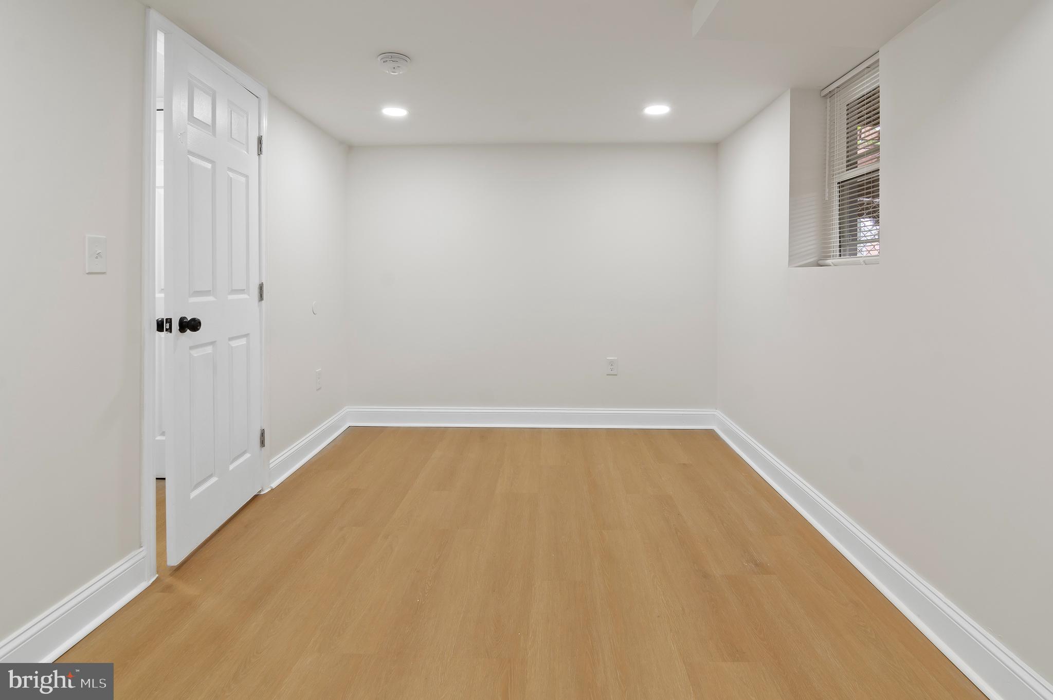 1611 Thetford Road Baltimore, MD 21286 - Photo 32 of 37 Gallery Image 32