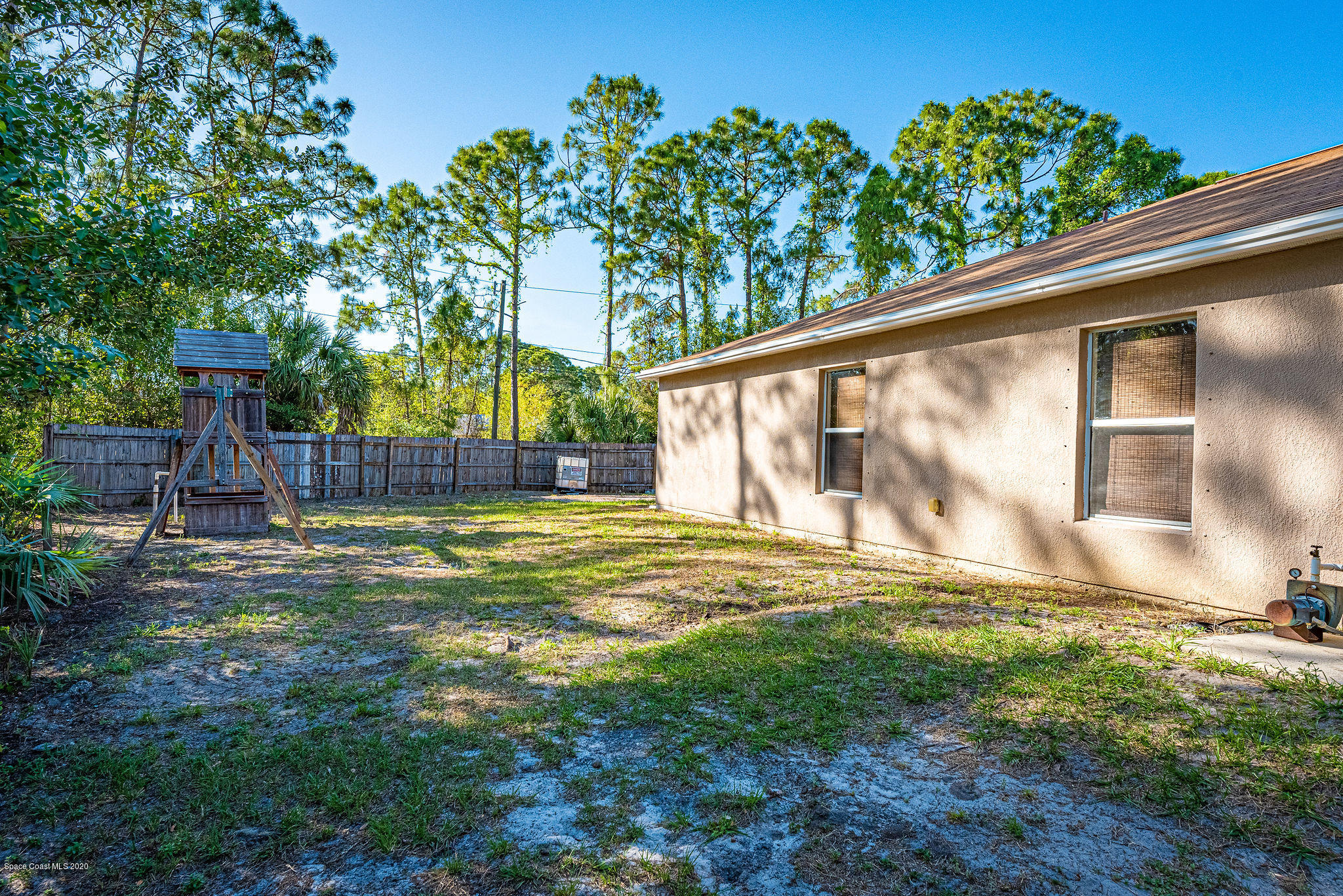 1029 San Rafael Road Southwest Palm Bay, FL 32908 - Photo 4 of 24 JC7_8475-HDR