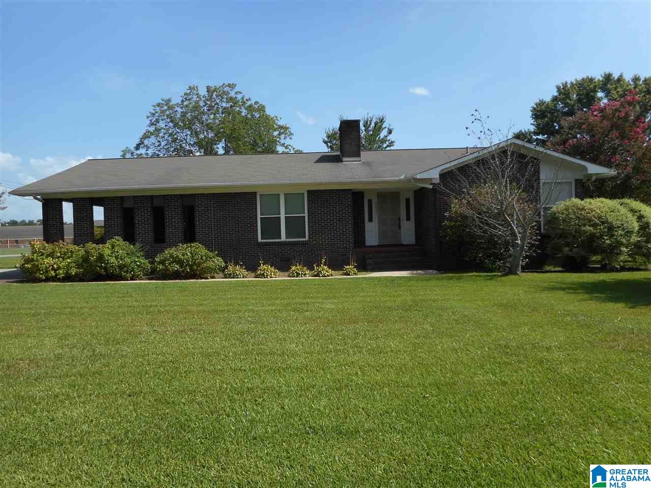 2235 Cedar Bend Road Gadsden, AL 35907 - Photo 1 of 49