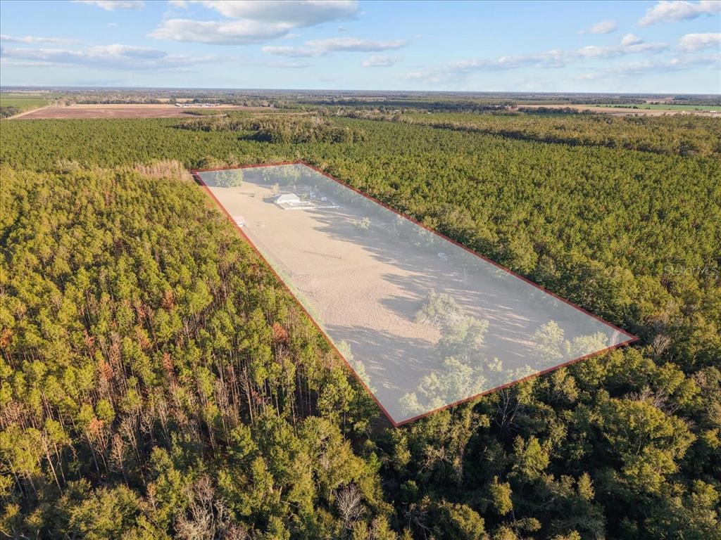 13691 201st Road Live Oak, FL 32060 - Photo 31 of 36 a view of an ocean and beach