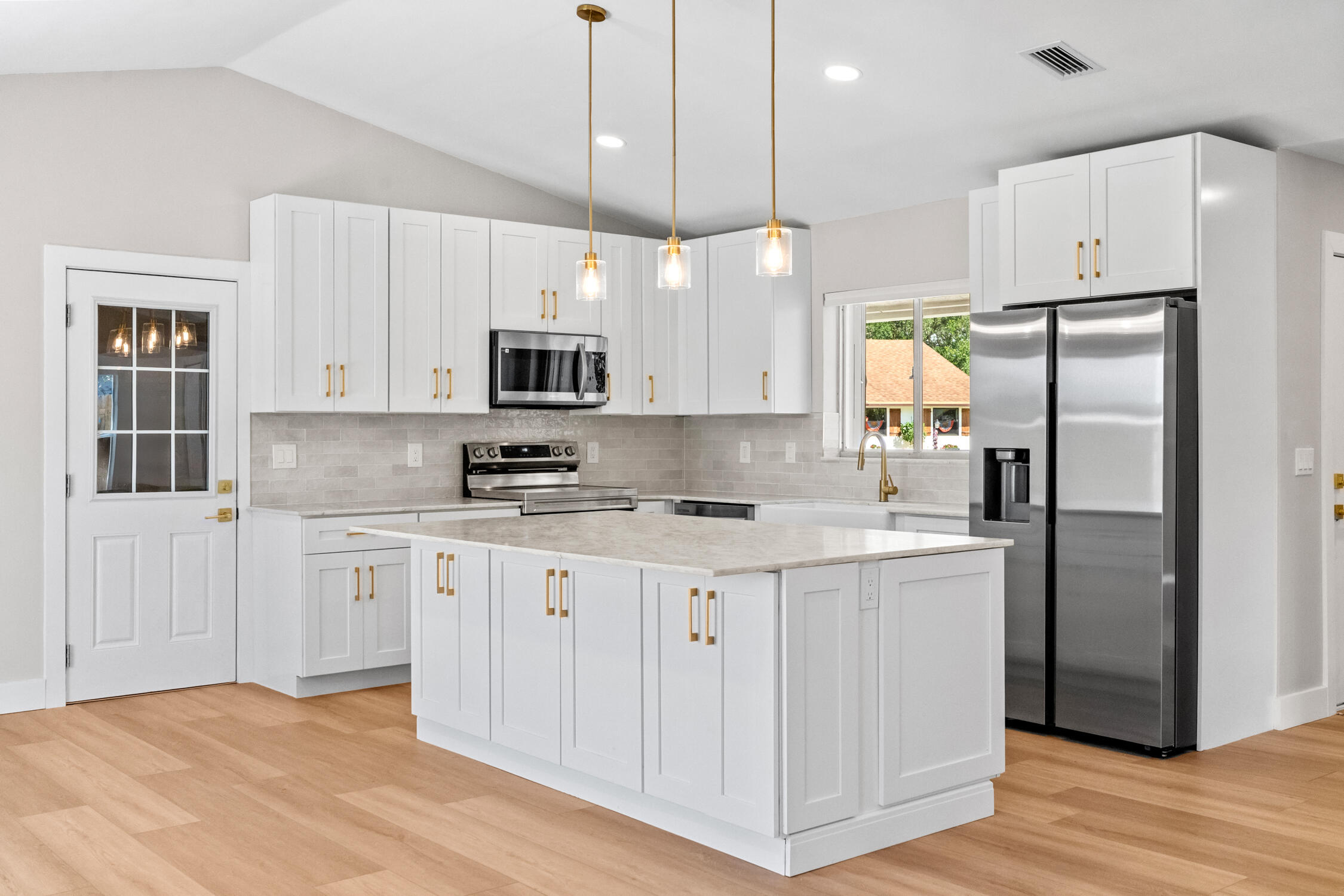 74 Vista Del Rio Boynton Beach, FL 33426 - Photo 2 of 26 DSC09447