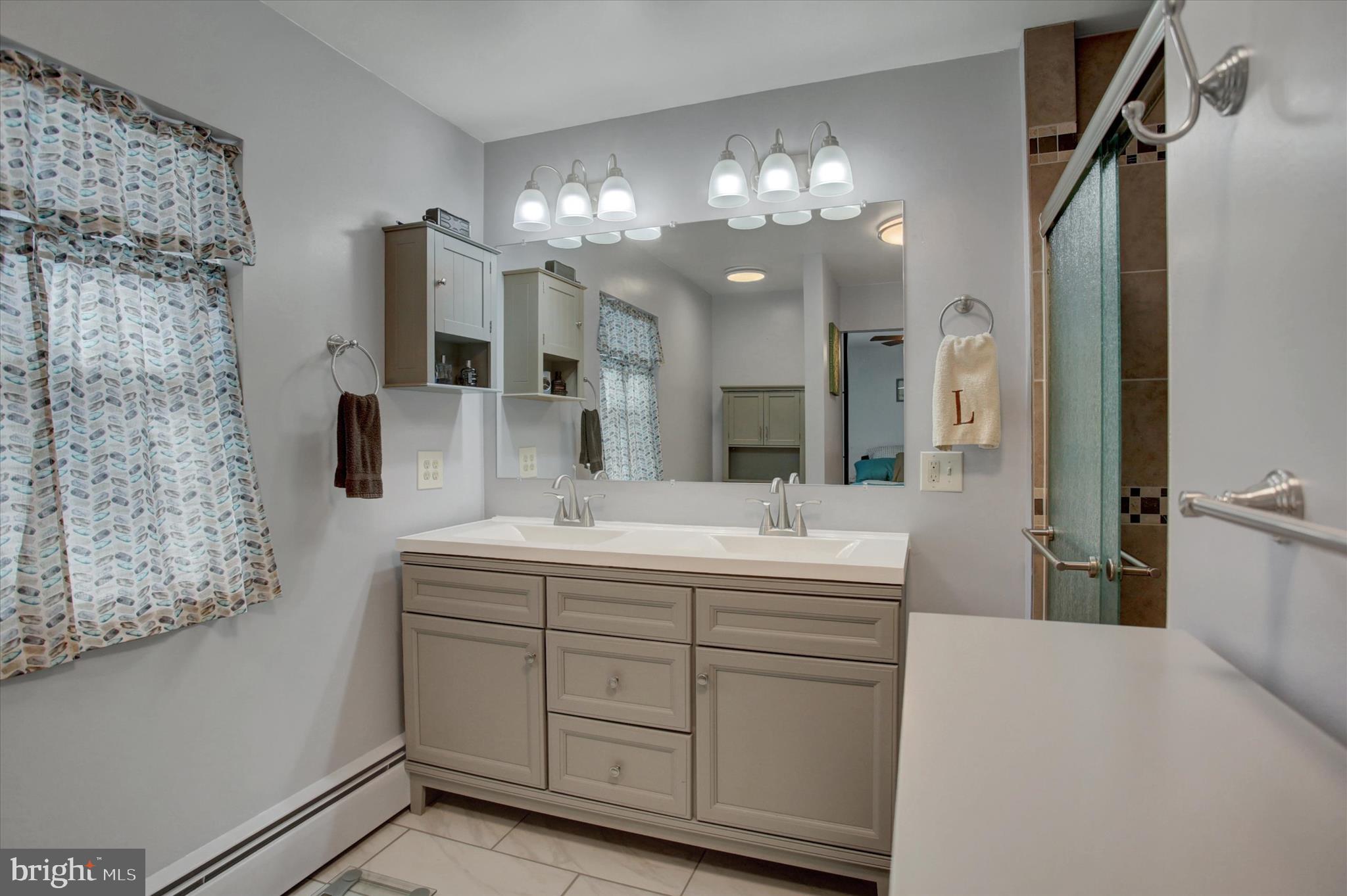 6612 Moulstown Road Hanover, PA 17331 - Photo 24 of 84 Primary bath