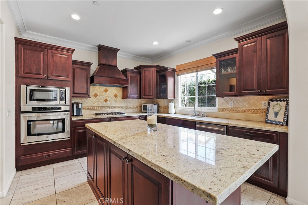 48 Arborside Irvine, CA 92603 - Photo 9 of 37