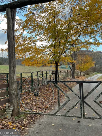 $1,600,000 | 7118 Old 441 South, Lakemont, GA 30552