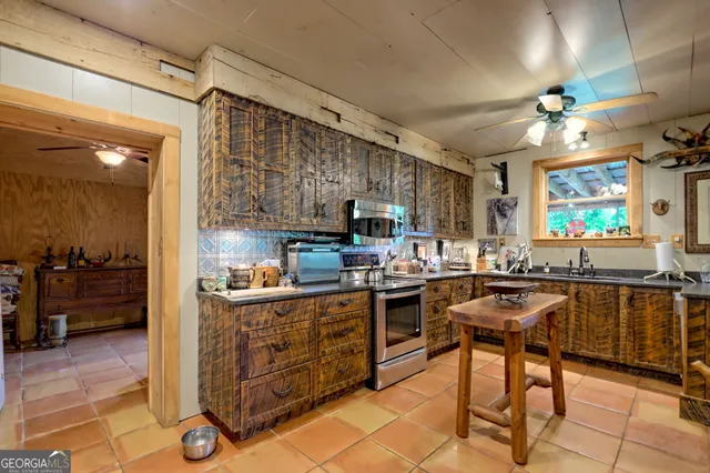 a bathroom with a sink and a toilet