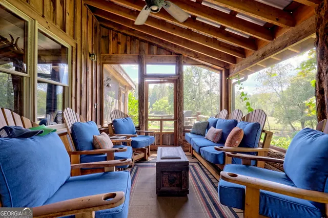 $1,600,000 | 7118 Old 441 South, Lakemont, GA 30552