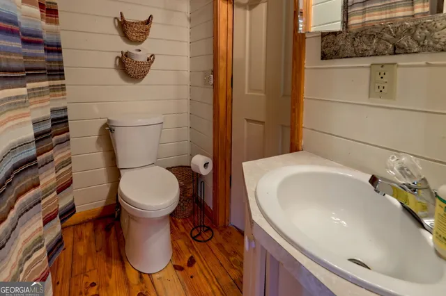 $1,600,000 | 7118 Old 441 South, Lakemont, GA 30552