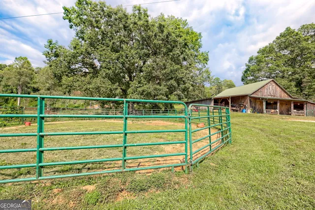 $1,600,000 | 7118 Old 441 South, Lakemont, GA 30552