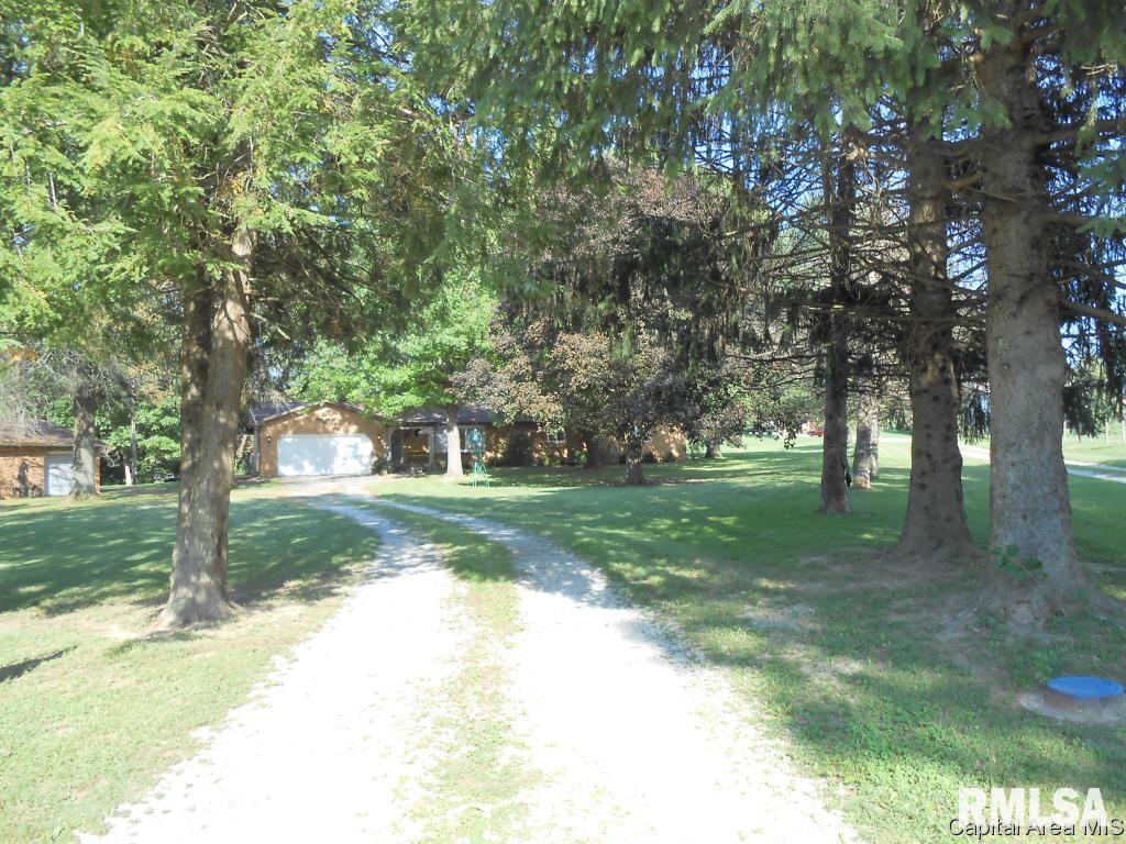3624 River Road Riverton, IL 62561 - Photo 2 of 21 Gallery Image 2