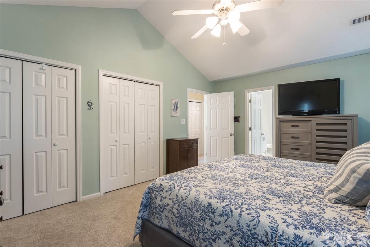 4628 Timberhurst Drive Raleigh, NC 27612 - Photo 17 of 27