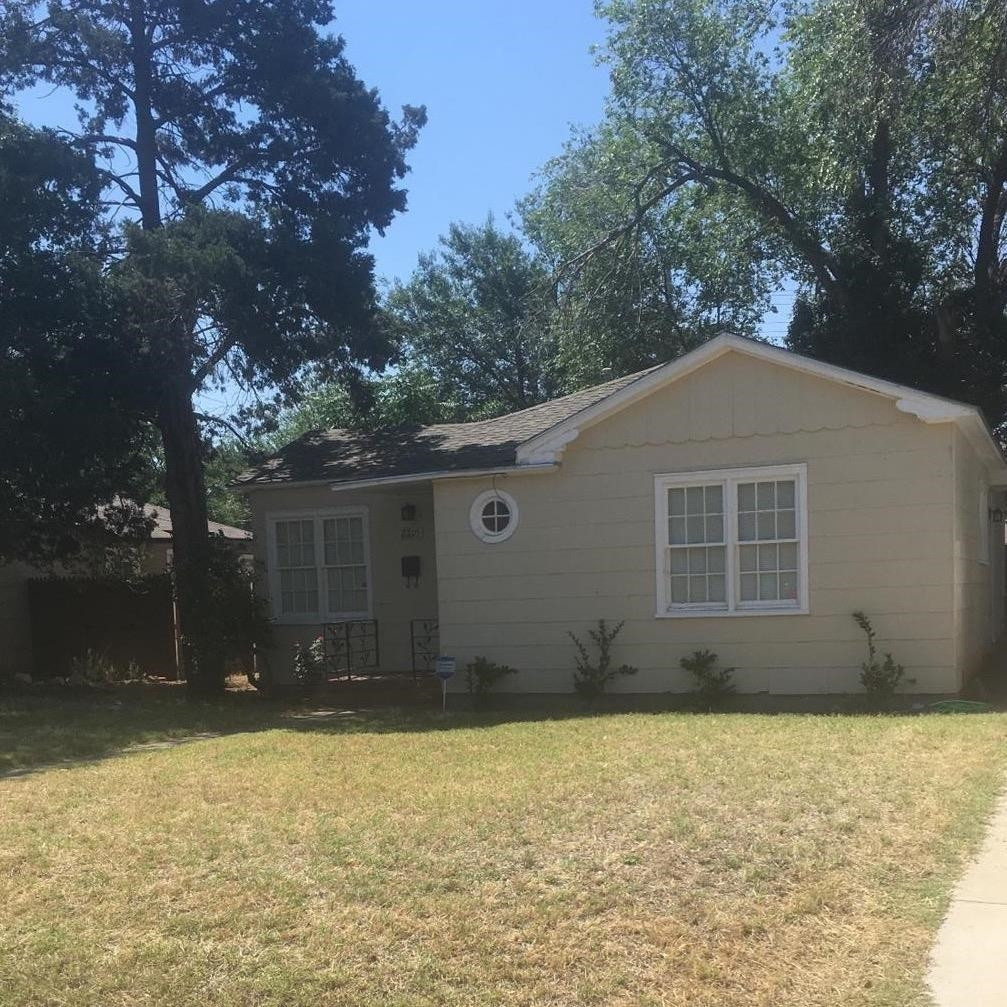 2705 30th Street Lubbock, TX 79410 - Photo 2 of 7 Photo 2