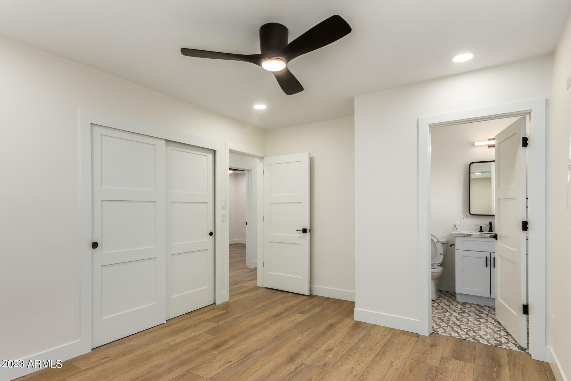 5518 East Thomas Road Phoenix, AZ 85018 - Photo 12 of 15 17 - Thomas