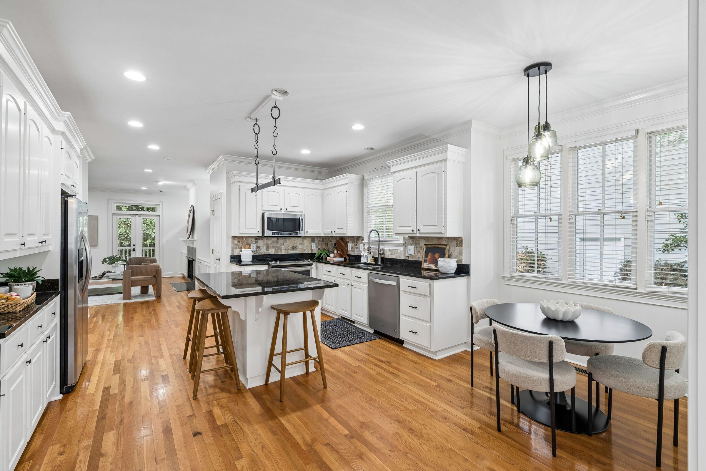1139 Quick Rabbit Loop Charleston, SC 29414 - Photo 8 of 52 1139QuickRabbitLoop-KeenEyeMarketing-018