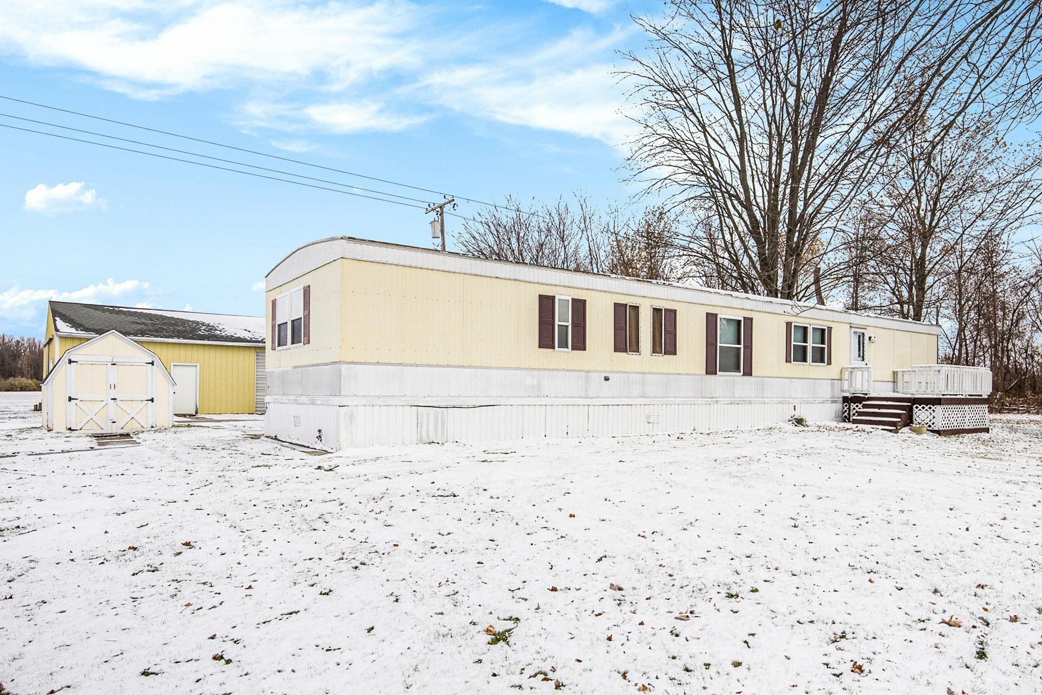 7111 East Deckerville Road Deford, MI 48729 - Photo 2 of 23