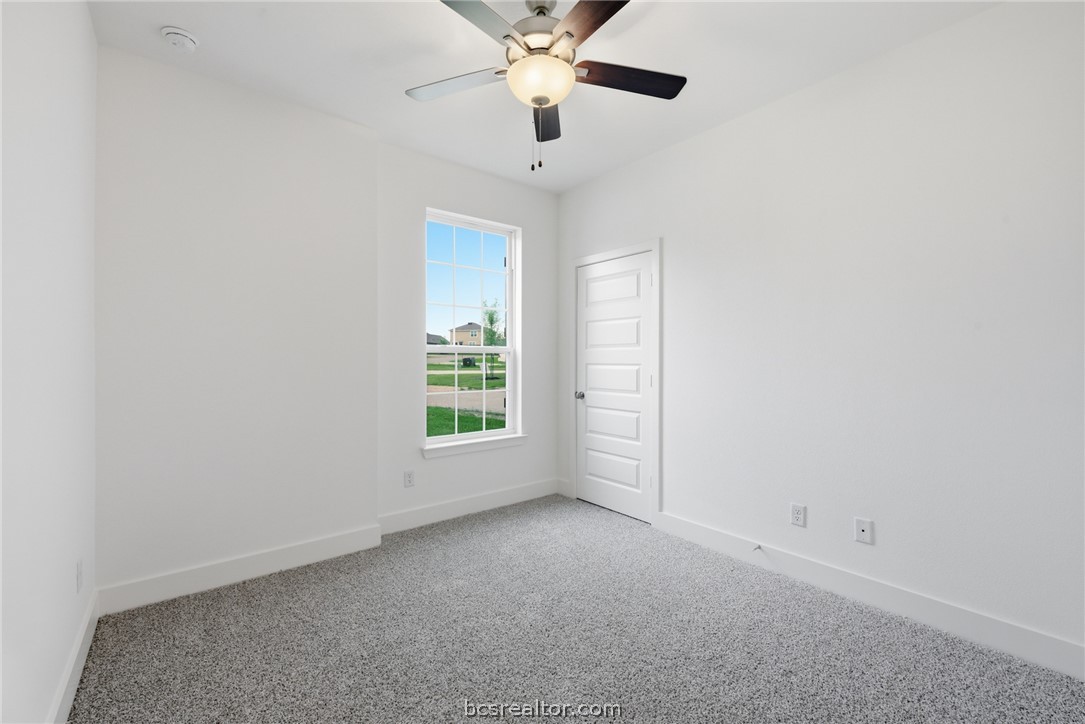 4807 Underbrush Crossing Bryan, TX 77845 - Photo 4 of 35