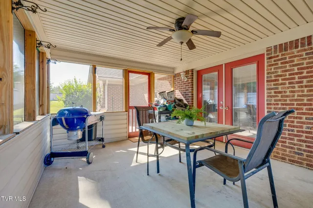 $300,000 | 253 Crockett Drive, Church Hill, TN 37642