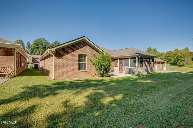 $300,000 | 253 Crockett Drive, Church Hill, TN 37642