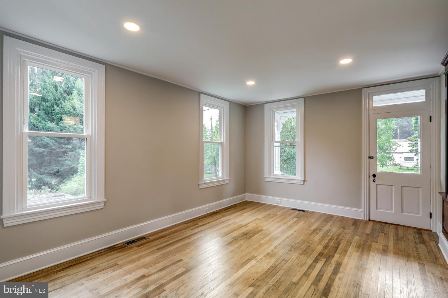 4510 Fairview Road Columbia, PA 17512 - Photo 10 of 54 Gallery Image 10