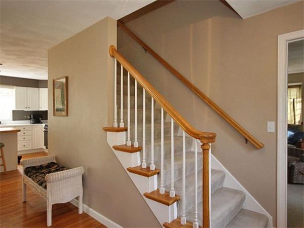 8 R Robinson Road Westford, MA 01886 - Photo 8 of 22 Gallery Image 8