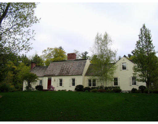 113 Townsend Farm Road Boxford, MA 01921 - Photo 1 of 1 a view of a yard in front of house
