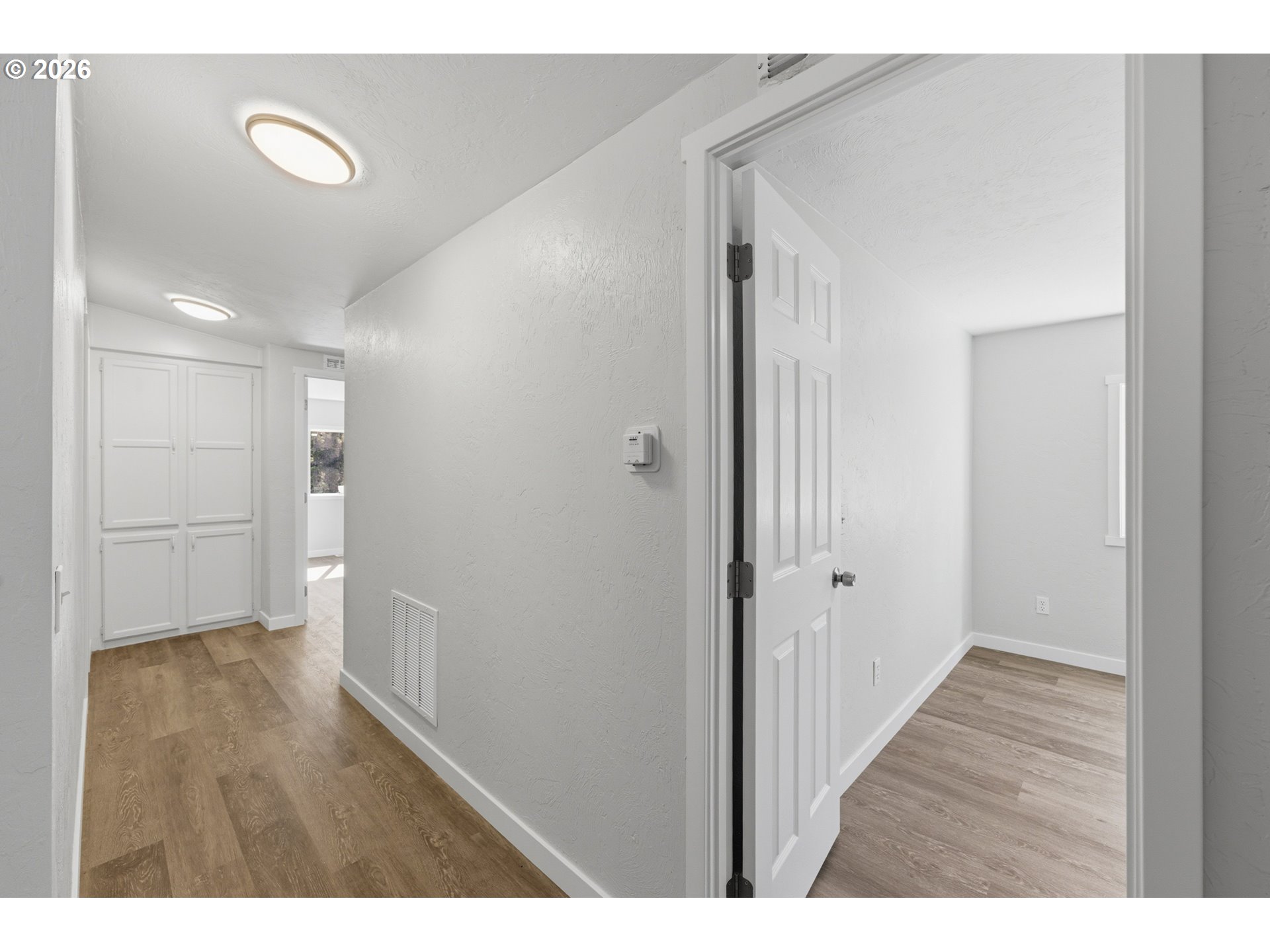 17717 Highway 58 Crescent Lake, OR 97733 - Photo 15 of 45 Hallway