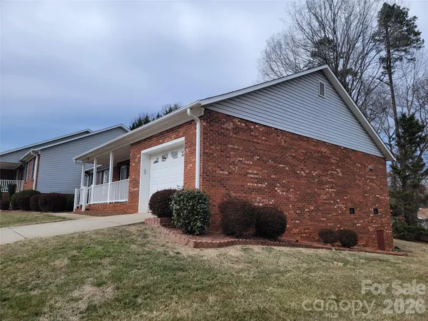 $259,900 | 107 Forrest Glenn Court, King, NC 27021