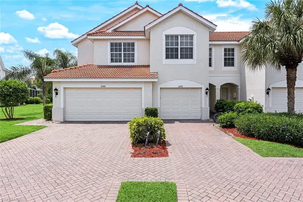 $2,680 | 1088 Oxford Lane, Unit 48, Naples, FL 34105