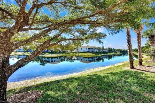 $2,680 | 1088 Oxford Lane, Unit 48, Naples, FL 34105