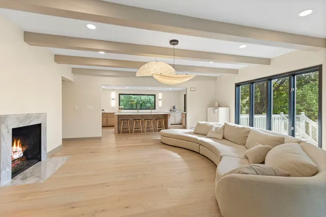 $999,999 | 5452 North Tall Oaks Drive, Long Grove, IL 60047