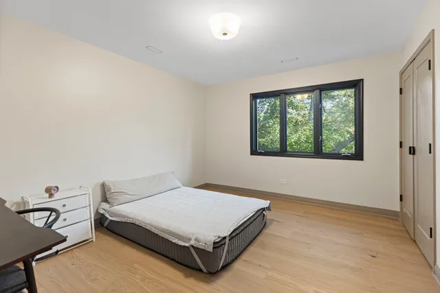 $999,999 | 5452 North Tall Oaks Drive, Long Grove, IL 60047