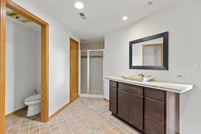 $999,999 | 5452 North Tall Oaks Drive, Long Grove, IL 60047