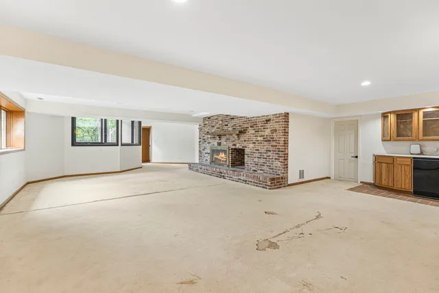 $999,999 | 5452 North Tall Oaks Drive, Long Grove, IL 60047