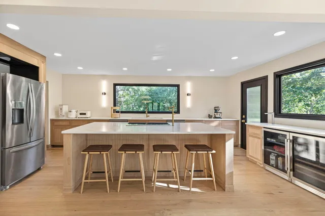 $999,999 | 5452 North Tall Oaks Drive, Long Grove, IL 60047