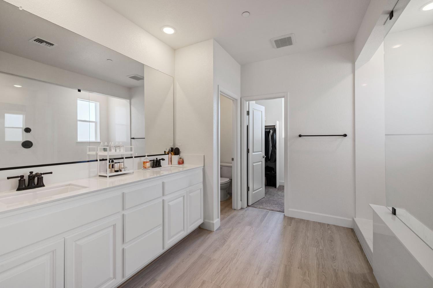 1952 Roualt Way Lodi, CA 95242 - Photo 44 of 67