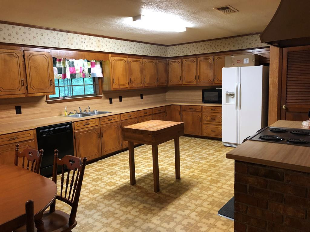 1910 Brumfield Road Southwest Summit, MS 39666 - Photo 2 of 29 Photo 2