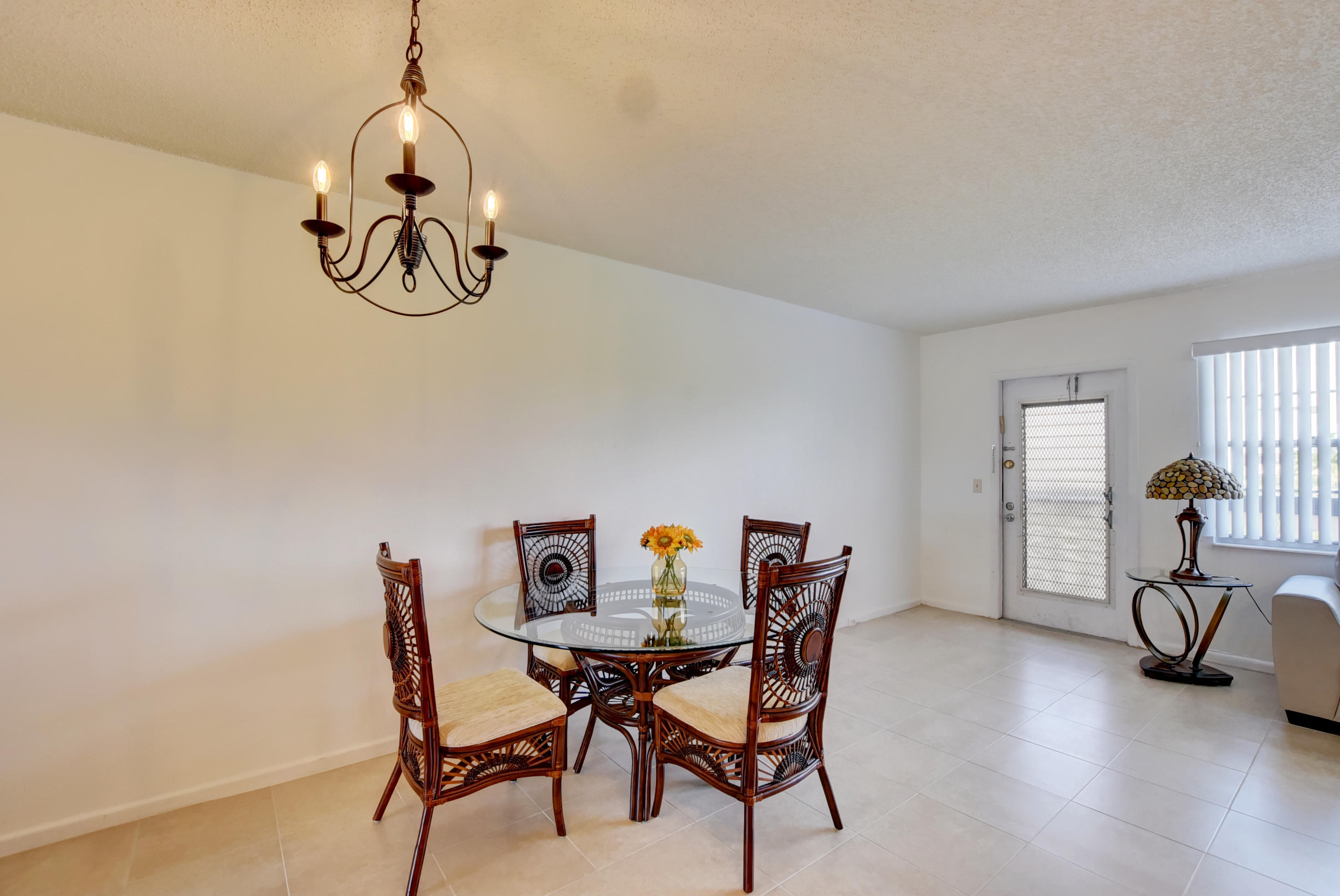 4072 Yarmouth C Boca Raton, FL 33434 - Photo 7 of 18 08_ebf_2191and4more