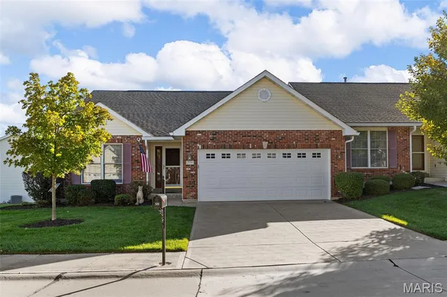 $359,900 | 519 Villa Piazza Court, Unit 27A, O'Fallon, MO 63366