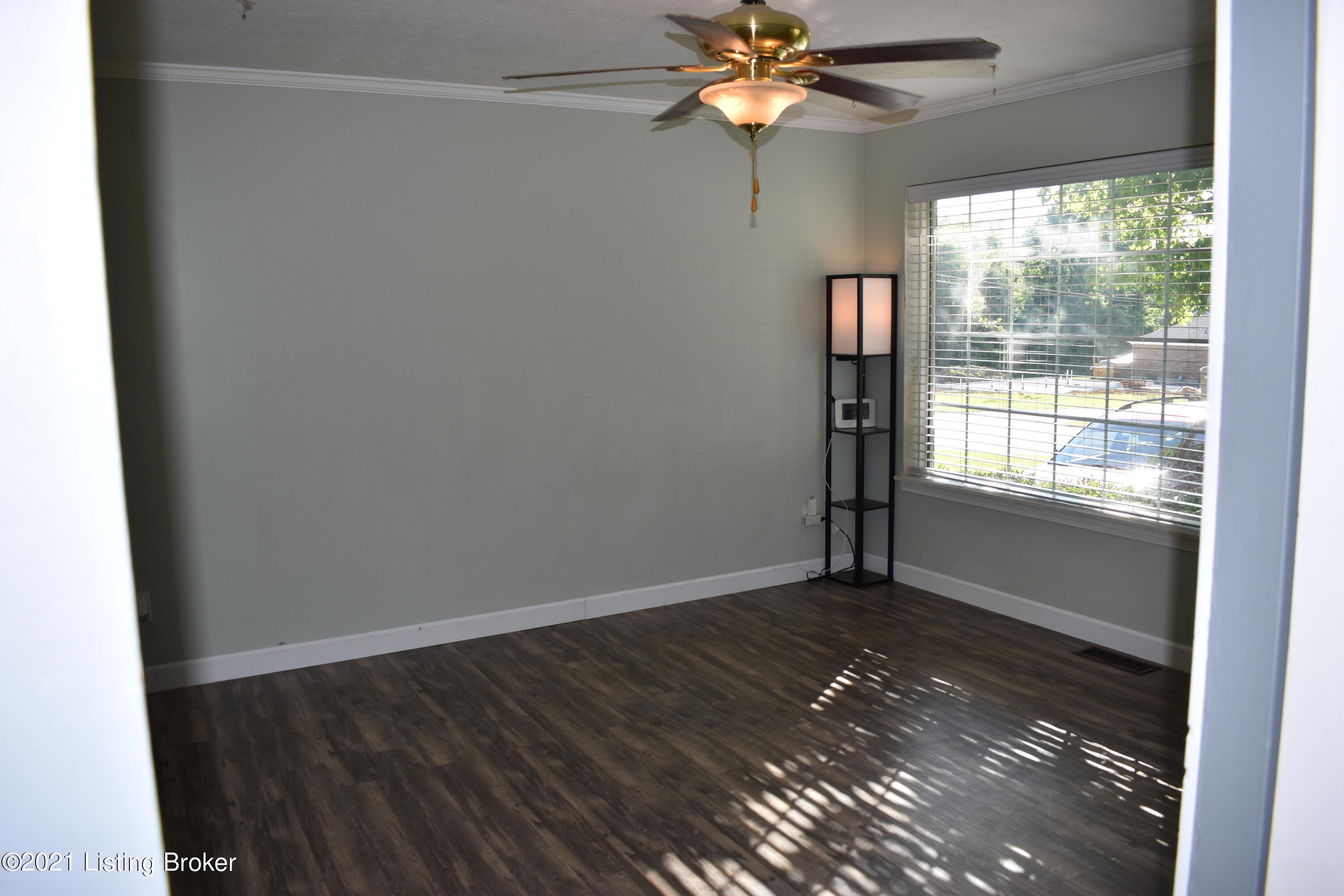 10207 Rod N Reel Road Louisville, KY 40229 - Photo 13 of 25 Easy to Maintain Flooring Through Out