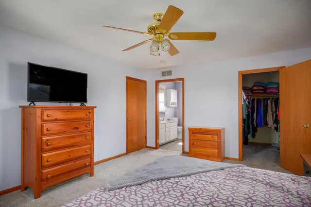 $469,900 | 5307 28th Place, Kenosha, WI 53144