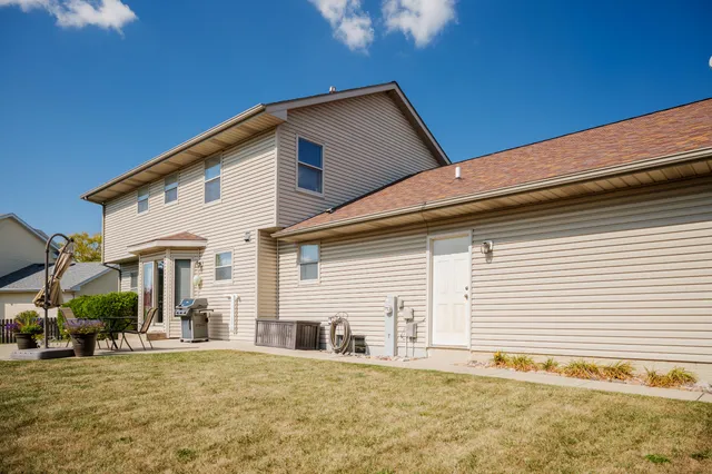 $469,900 | 5307 28th Place, Kenosha, WI 53144