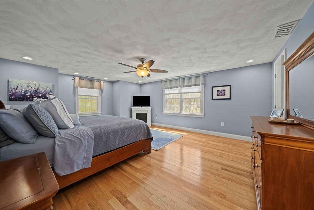 3 Curve Street Middleton, MA 01949 - Photo 18 of 42