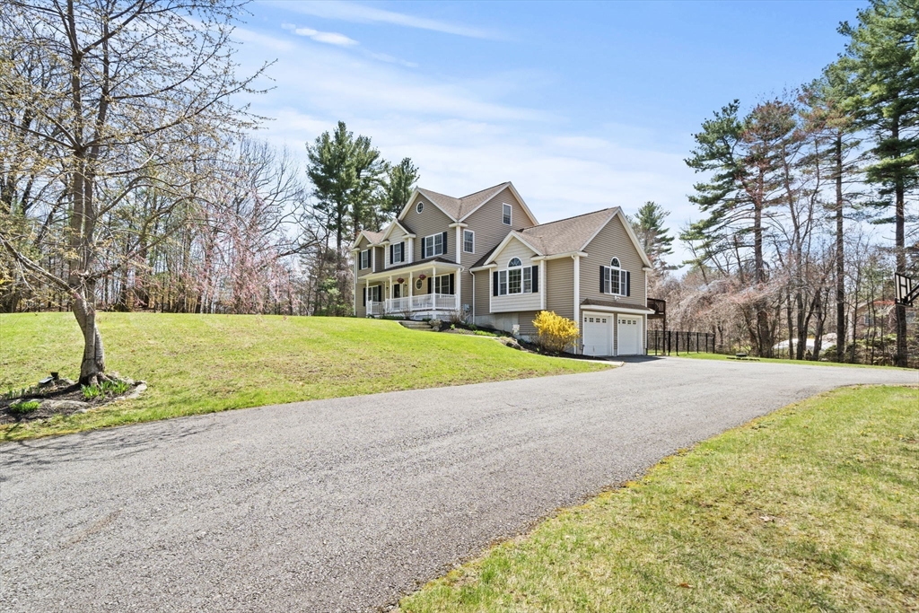3 Curve Street Middleton, MA 01949 - Photo 2 of 42