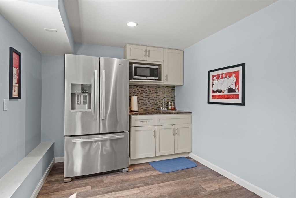 3 Curve Street Middleton, MA 01949 - Photo 29 of 42