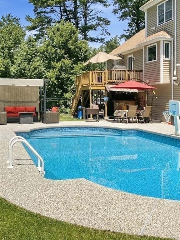 3 Curve Street Middleton, MA 01949 - Photo 40 of 42