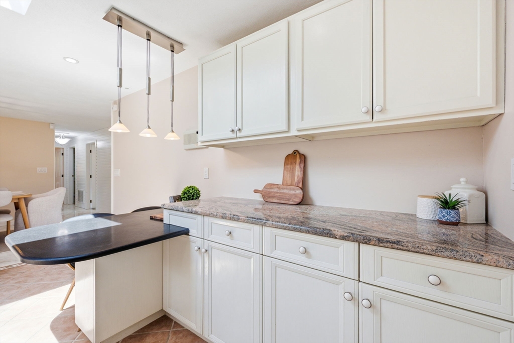4 Antrim Road Peabody, MA 01960 - Photo 10 of 42