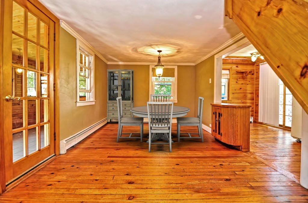 111 Lonsdale Farm Road Cumberland, RI 02864 - Photo 9 of 30 Gallery Image 9