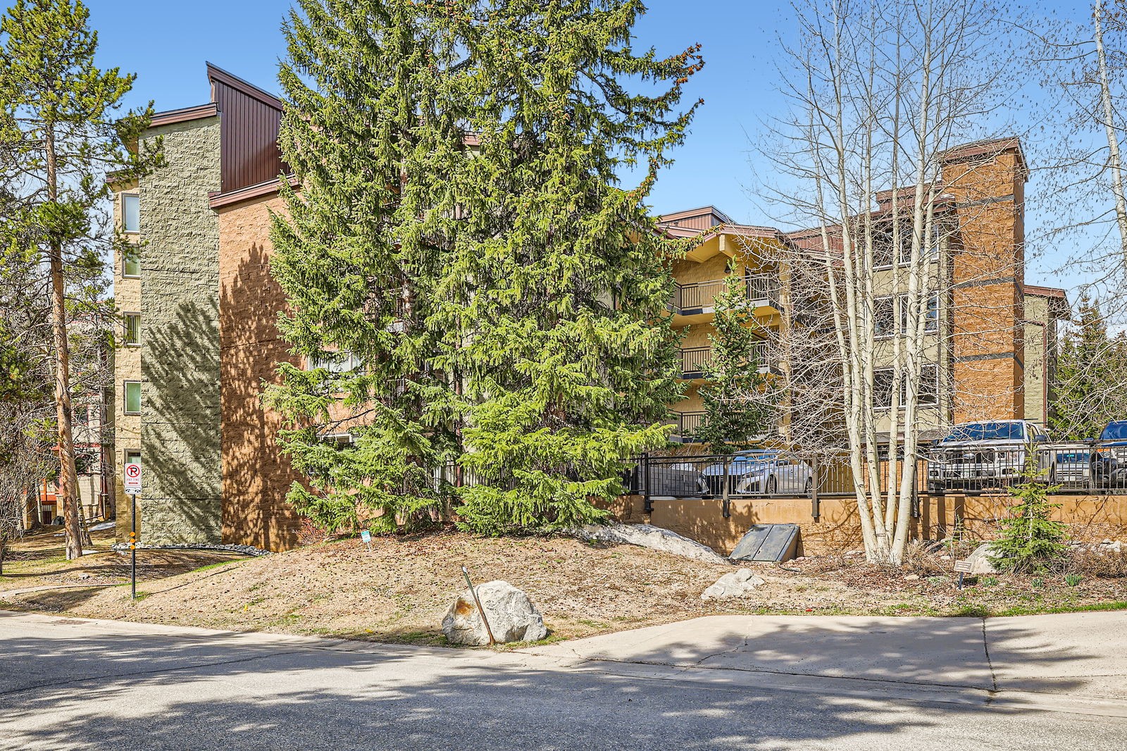 765 Columbine Road, Unit C202 Breckenridge, CO 80424 - Photo 19 of 34 Gallery Image 19