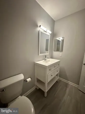 $2,990 | 1526 Northern Neck Drive, Unit 102, Vienna, VA 22182