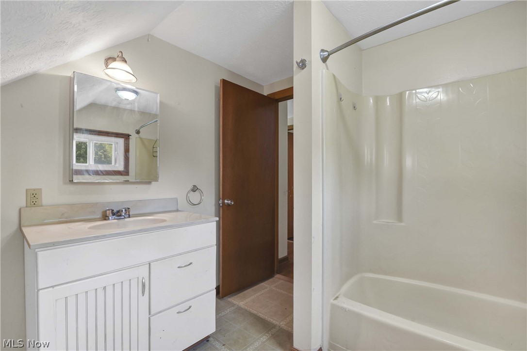 6519 Sanborn Road Ashtabula, OH 44004 - Photo 20 of 23
